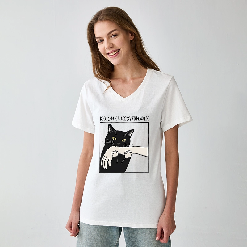 Tokyo-Tiger Black Cat Biting V-Neck Classic T-Shirt
