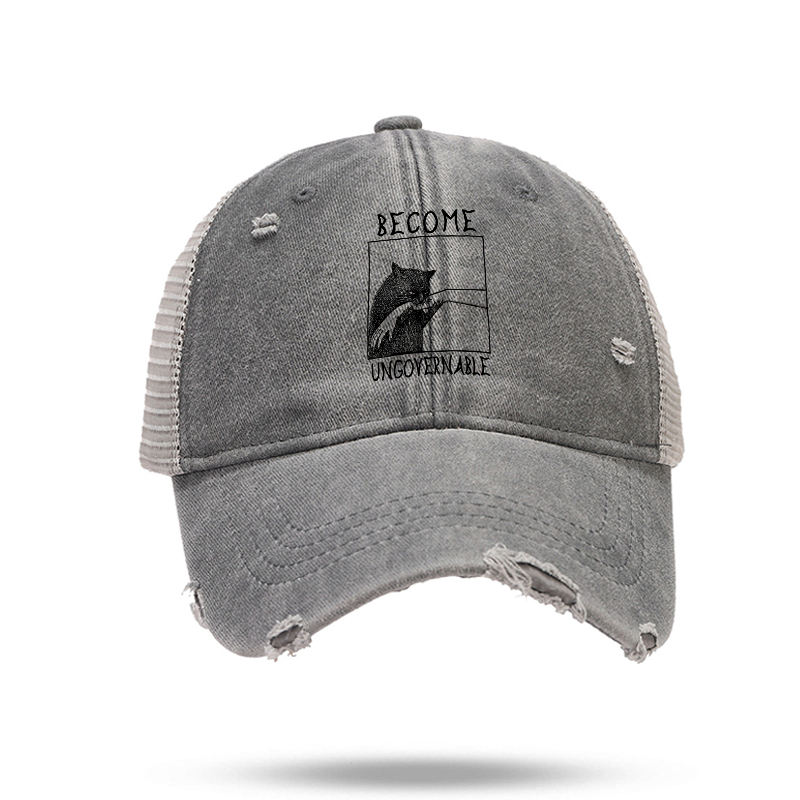Tokyo-Tiger Cat Biting Arm Trucker Cap