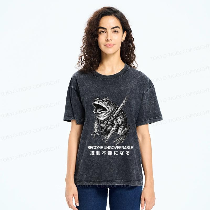 Tokyo-Tiger Frog Carrying A Samurai Sword Washed T-Shirt