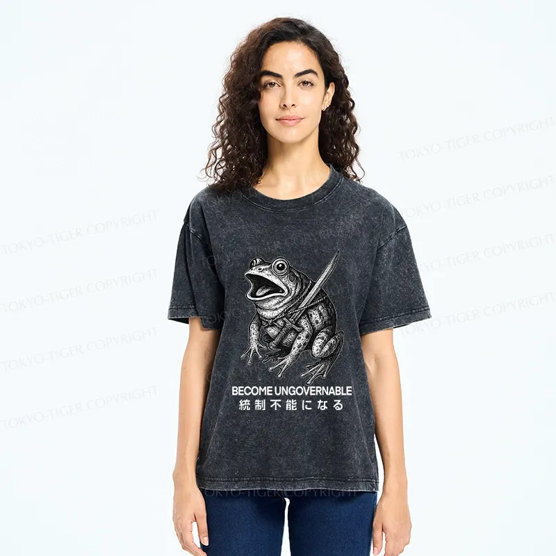 Tokyo-Tiger Frog Carrying A Samurai Sword Washed T-Shirt
