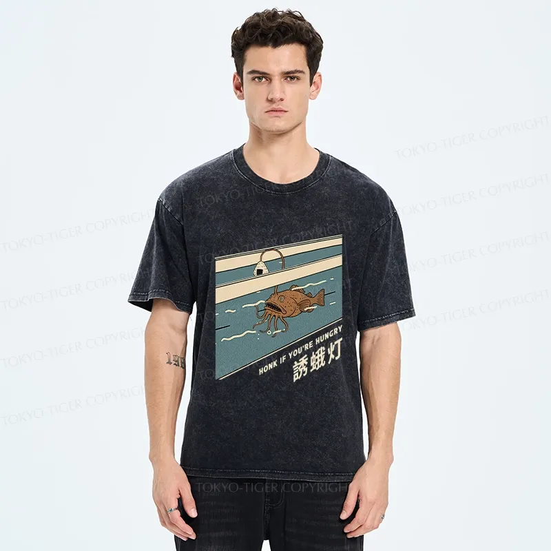 Tokyo-Tiger Moth-attracting Lamp Washed T-Shirt