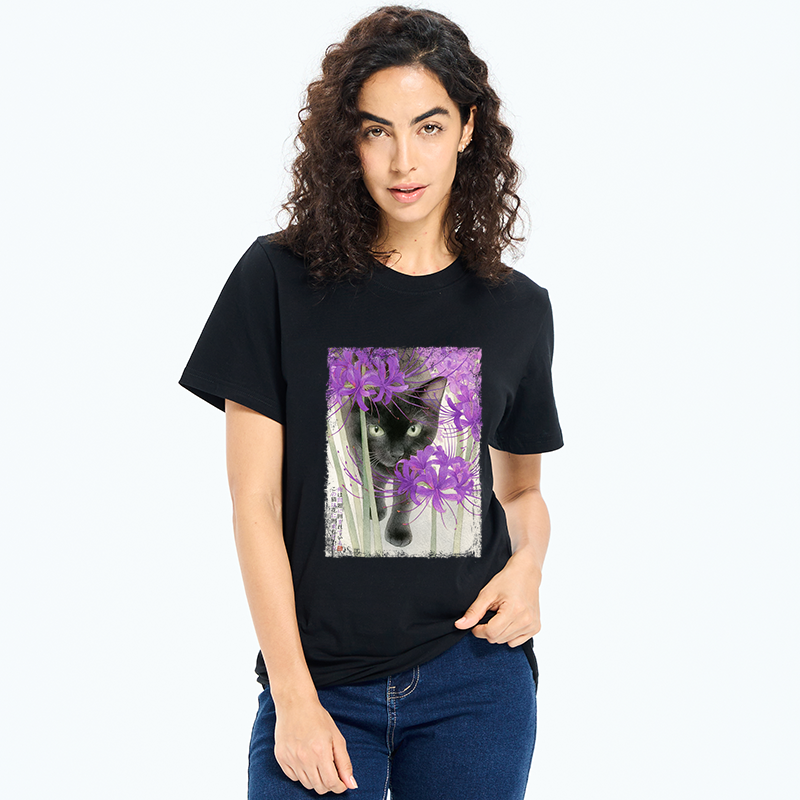 Tokyo-Tiger A Cat Among The Flowers Classic T-Shirt