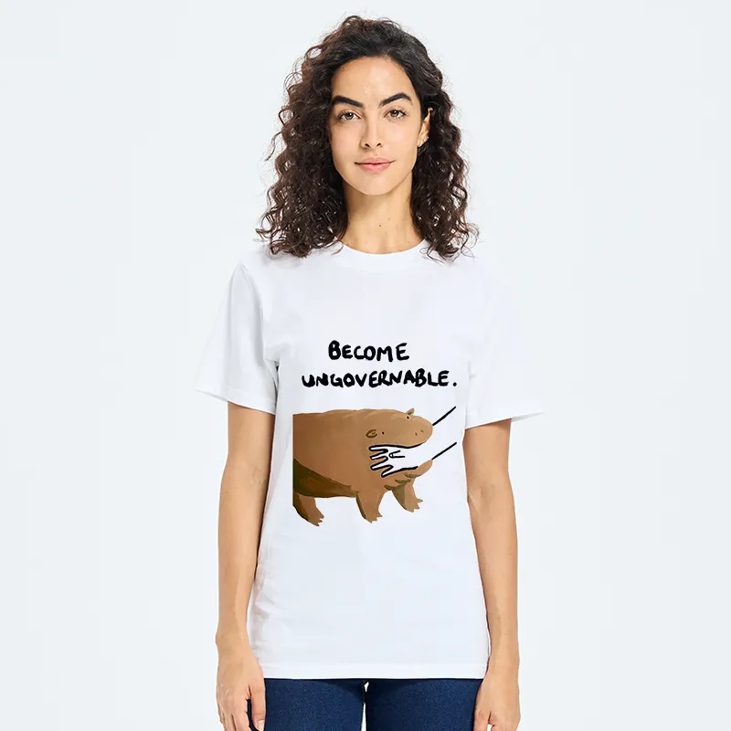 Tokyo-Tiger Moo Deng Bites Someone's Arm Classic T-Shirt