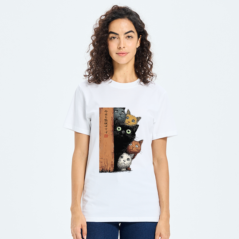 Tokyo-Tiger Five Cats Are Watching You Classic T-Shirt