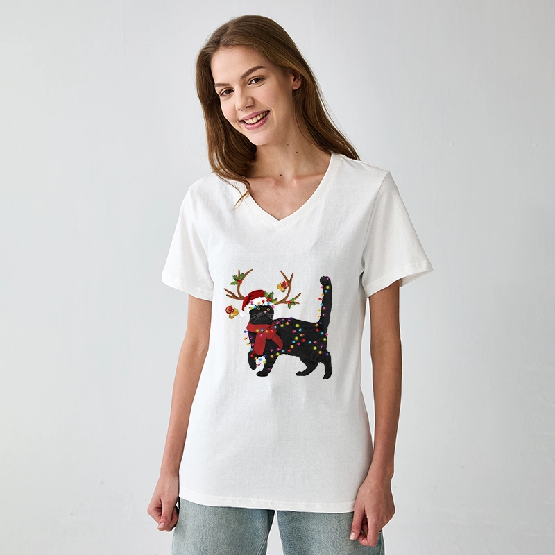 Tokyo-Tiger Christmas Black Cat V-Neck Classic T-Shirt