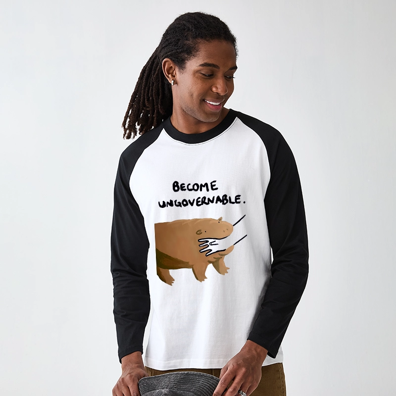 Tokyo-Tiger Moo Deng Bites Someone's Arm Raglan Long Sleeve T-shirt