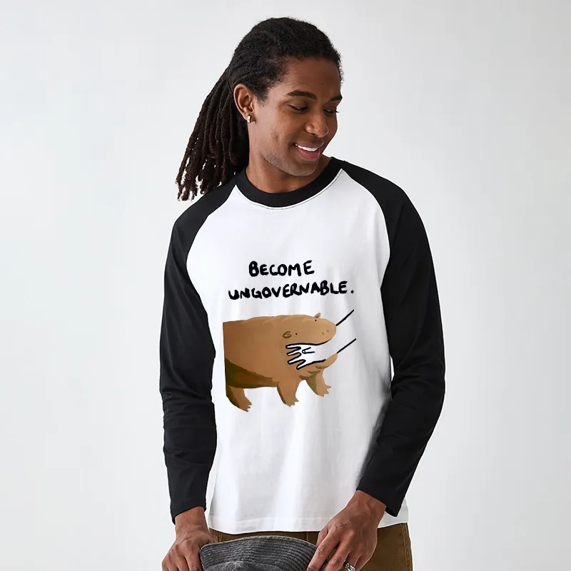 Tokyo-Tiger Moo Deng Bites Someone's Arm Raglan Long Sleeve T-shirt