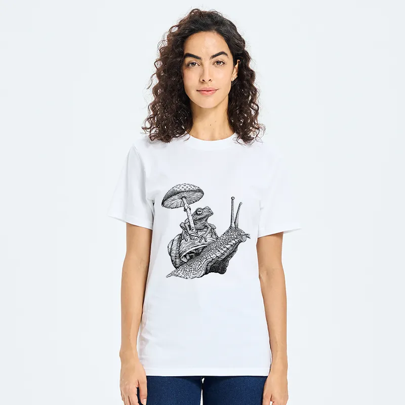 Tokyo-Tiger Snail Is Carrying A Frog On Its Back Classic T-Shirt