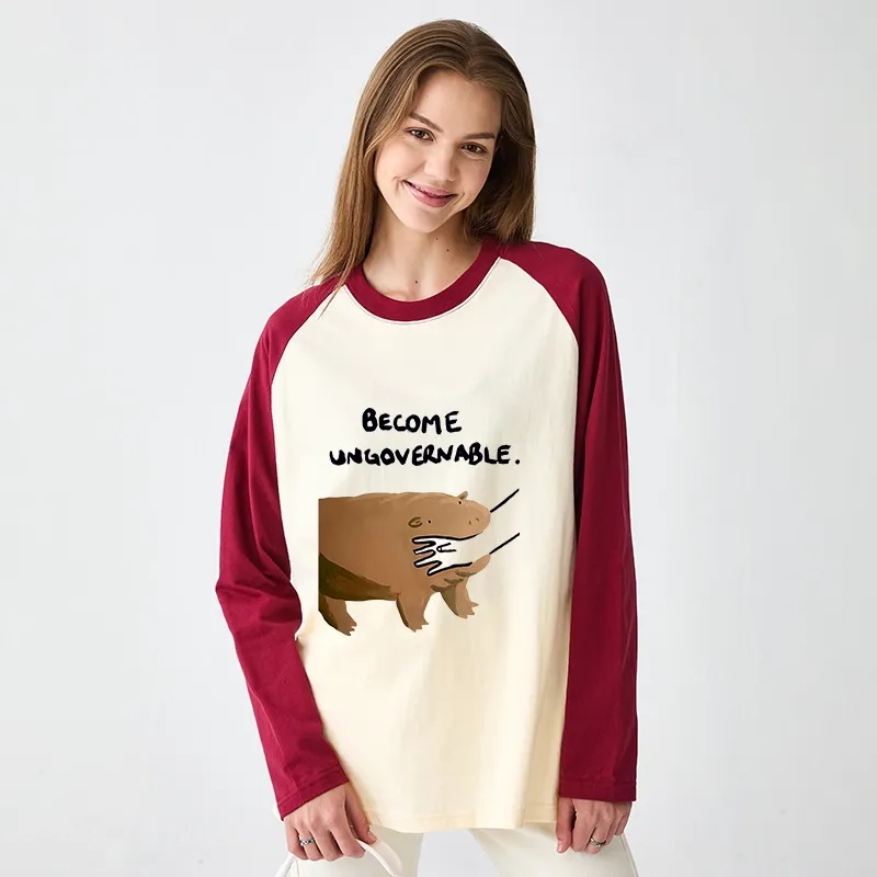Tokyo-Tiger Moo Deng Bites Someone's Arm Raglan Long Sleeve T-shirt