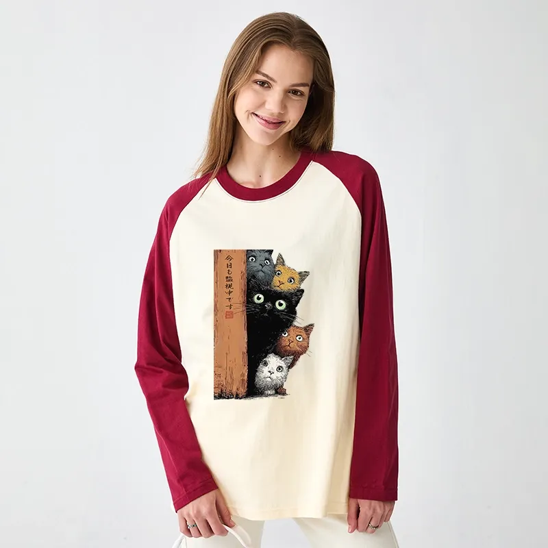 Tokyo-Tiger Five Cats Are Watching You Raglan Long Sleeve T-shirt