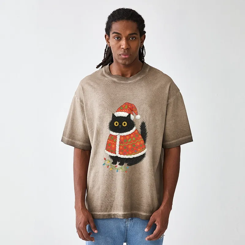 Tokyo-Tiger Cat Wearing Santa Hat Gradient Washed T-Shirt