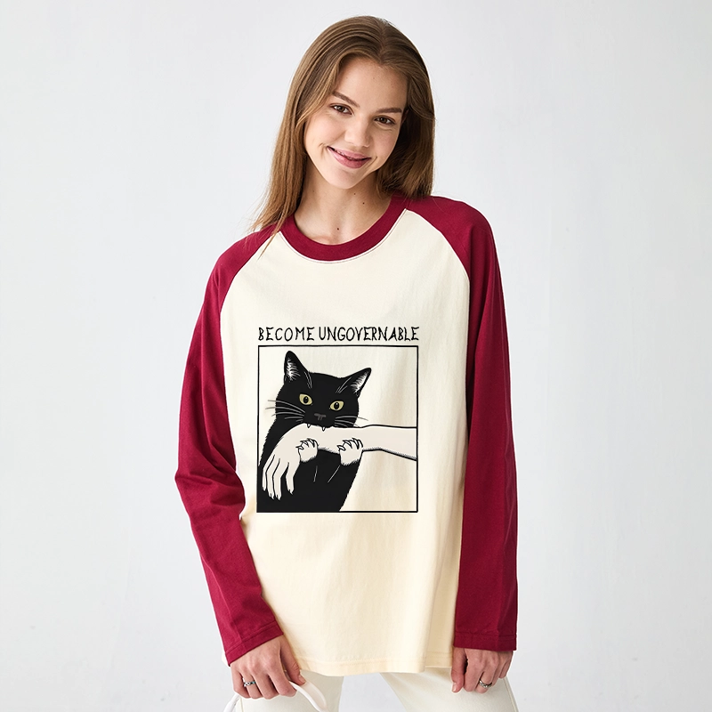 Tokyo-Tiger Black Cat Biting Raglan Long Sleeve T-shirt