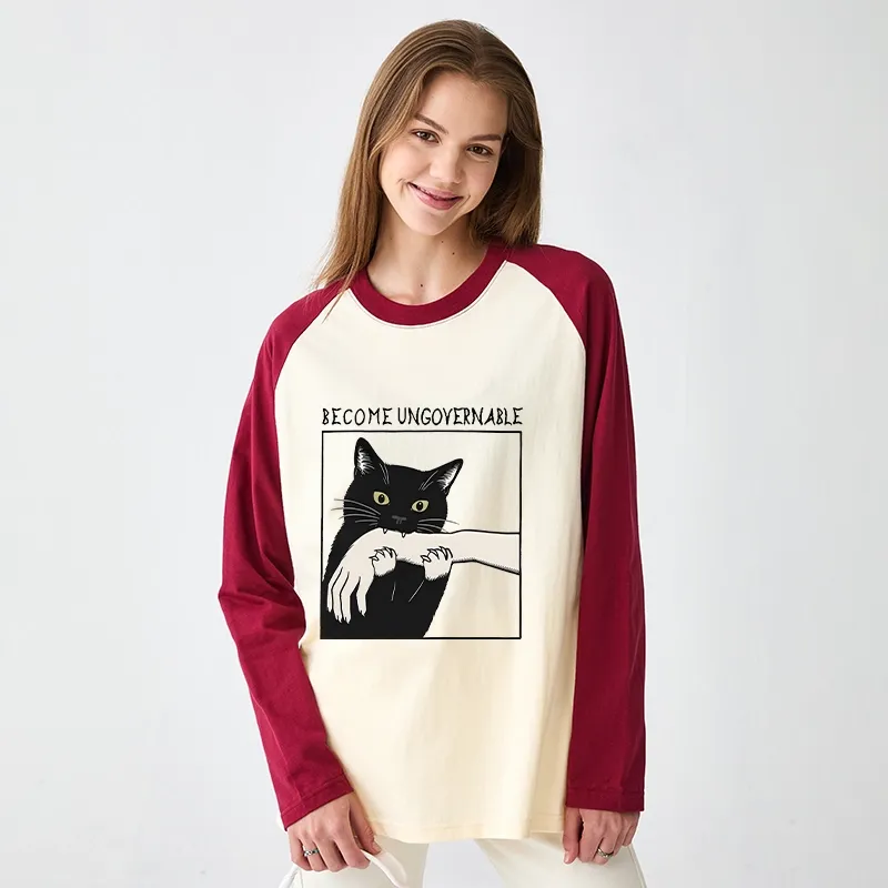 Tokyo-Tiger Black Cat Biting Raglan Long Sleeve T-shirt