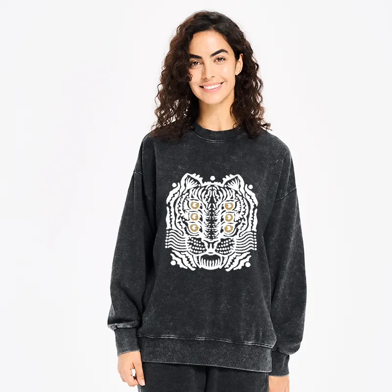 Tokyo-Tiger Six-eyed Cat Japanese Washed Sweatshirt