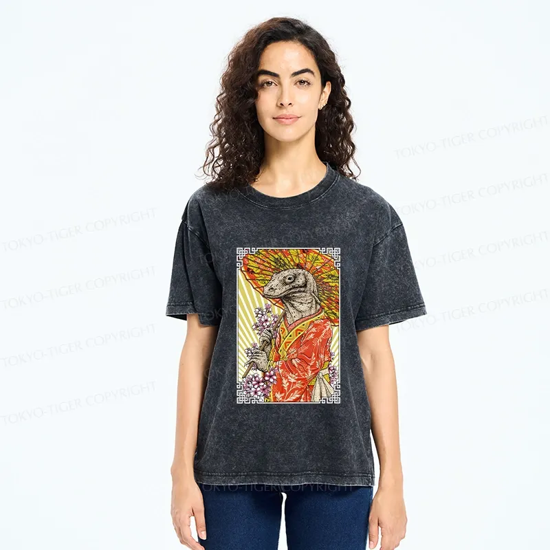 Tokyo-Tiger Elegant Lizard Holding An Umbrella Washed T-Shirt
