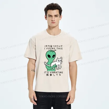 Tokyo-Tiger Alien Holding A Vibrating Cat Funny Washed T-Shirt
