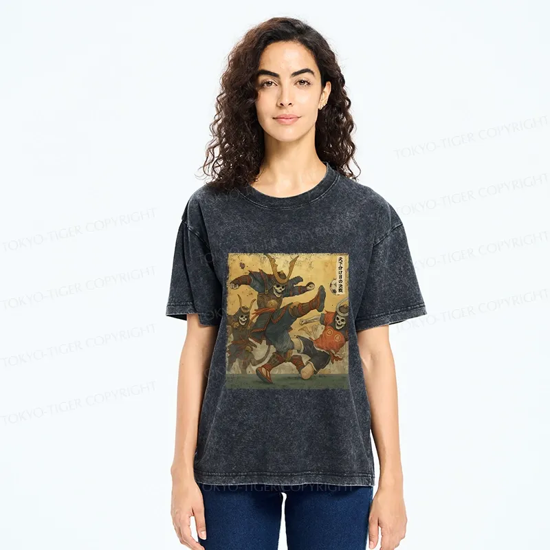 Tokyo-Tiger Skeleton Samurai Playing Football Washed T-Shirt