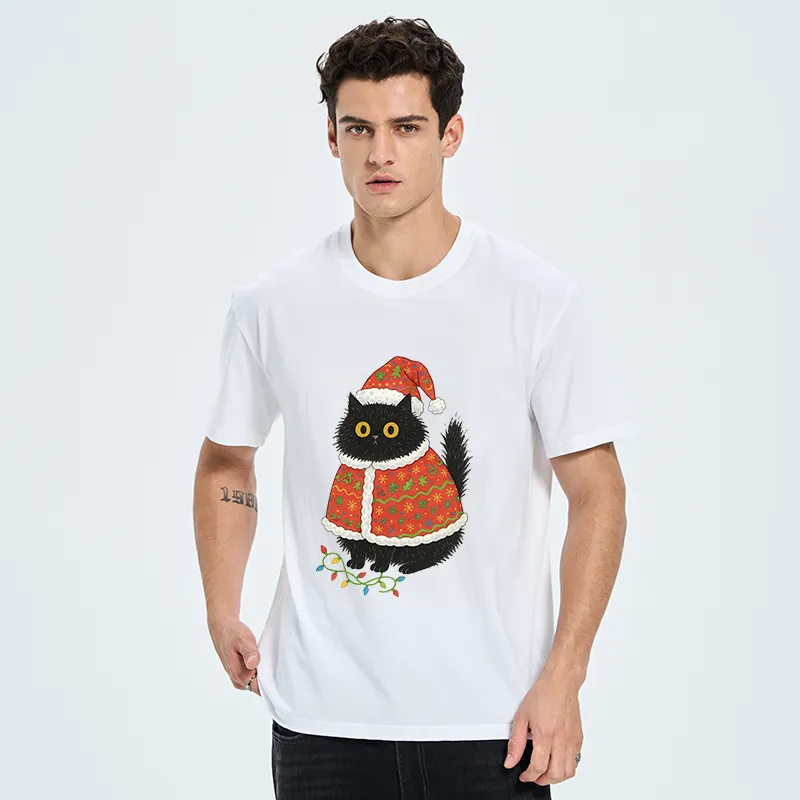 Tokyo-Tiger Cat Wearing Santa Hat Classic T-Shirt