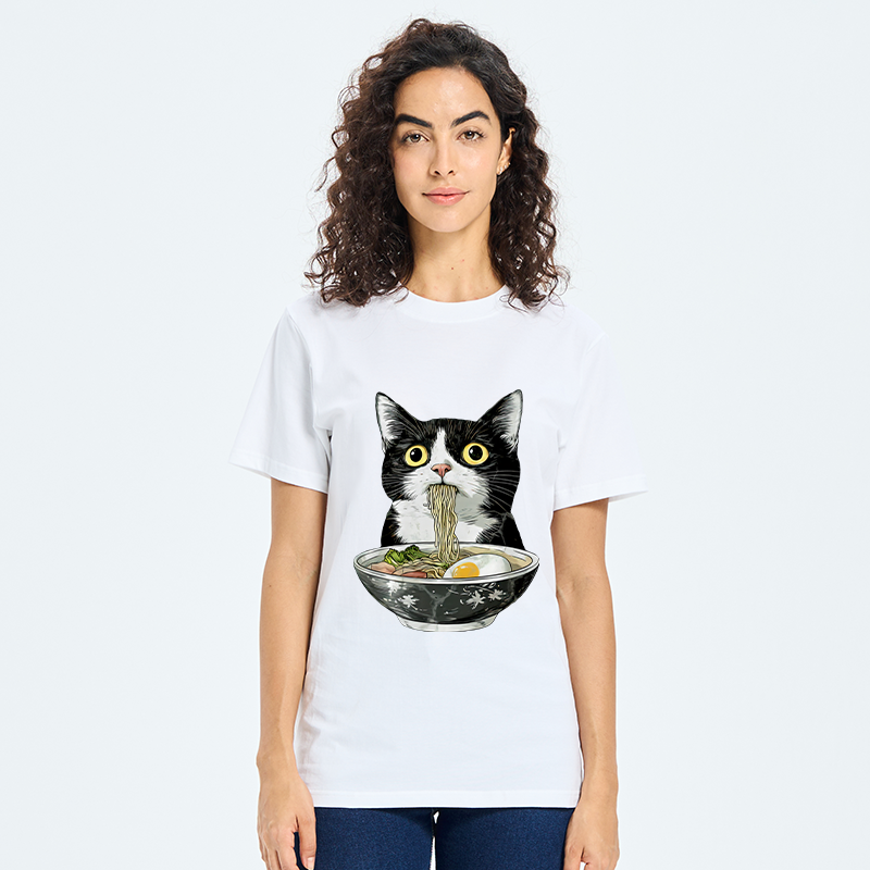 Tokyo-Tiger Cute Cat Eating Japan Ramen Classic T-Shirt