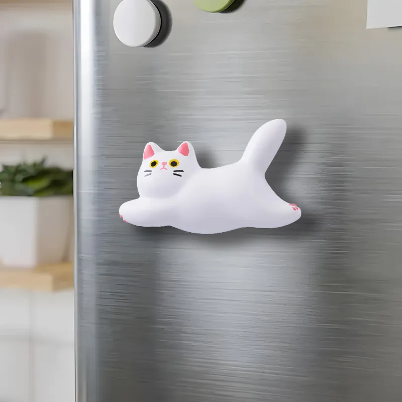 Tokyo-Tiger White Cat Fridge Magnet