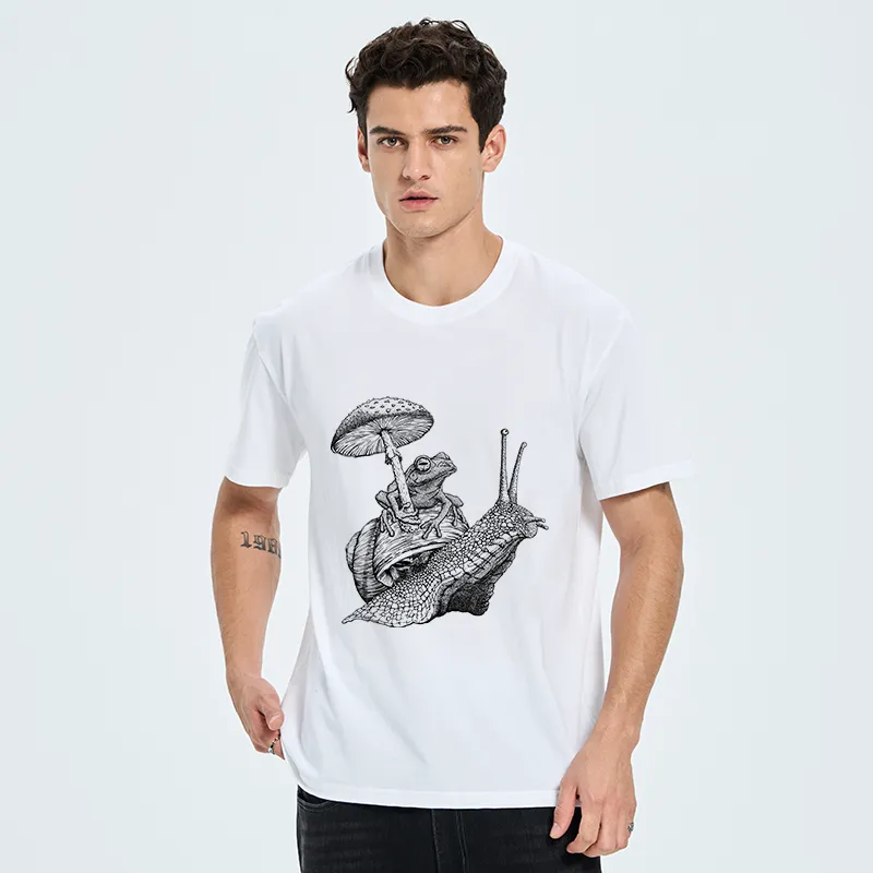 Tokyo-Tiger Snail Is Carrying A Frog On Its Back Classic T-Shirt
