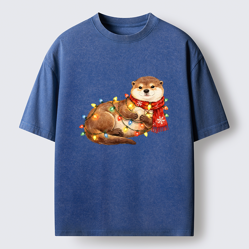Tokyo-Tiger Cozy Otter With Christmas Lights Washed T-Shirt