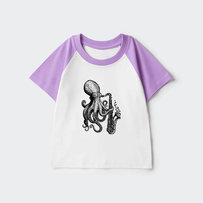 Tokyo-Tiger Octopus Playing Saxophone Kids Raglan T-shirt