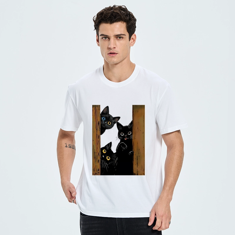 Tokyo-Tiger Funny Cats Spying On You Classic T-Shirt