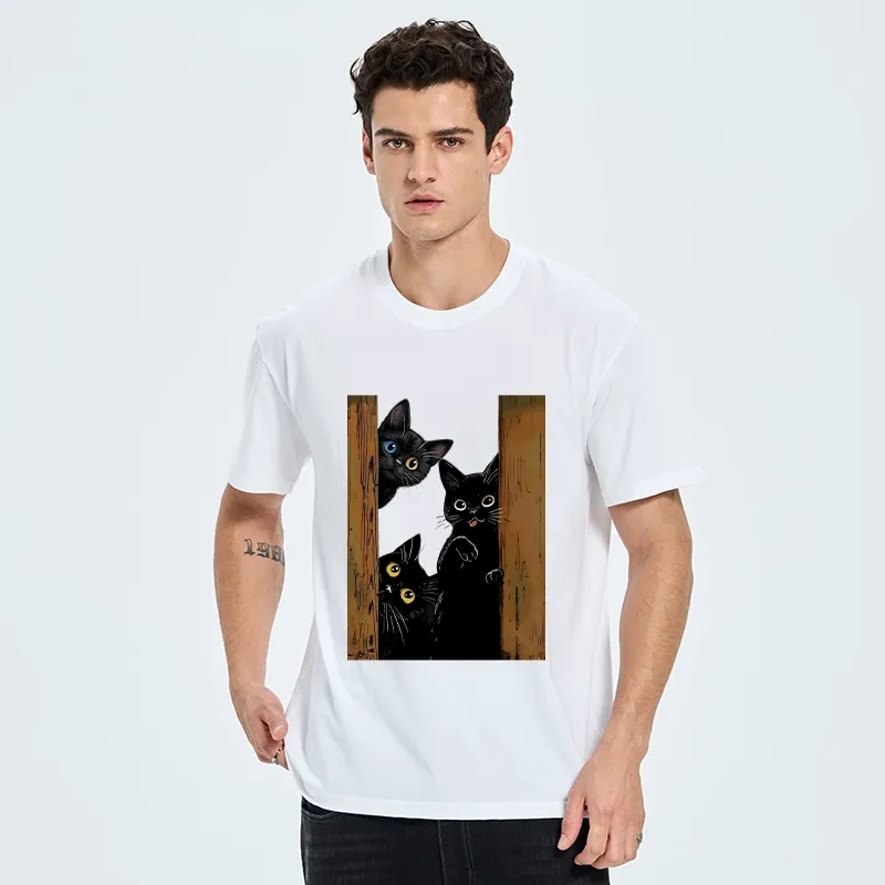 Tokyo-Tiger Funny Cats Spying On You Classic T-Shirt