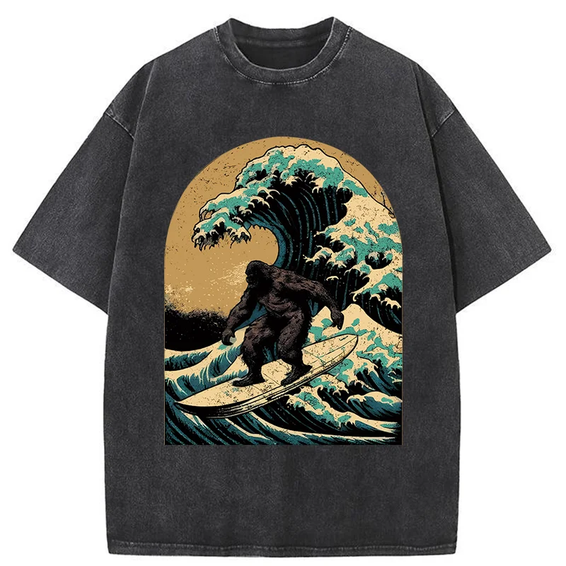 Tokyo-Tiger Bigfoot Surfing Washed T-Shirt