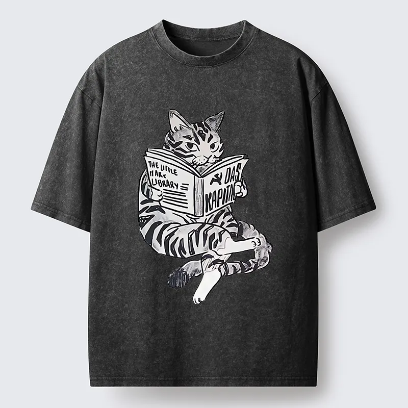 Tokyo-Tiger Cat Reading Books Washed T-Shirt