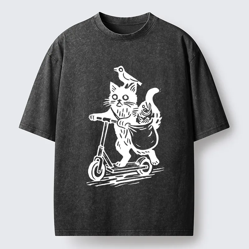Tokyo-Tiger Cat Skateboarding Washed T-Shirt