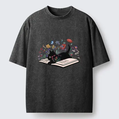 Tokyo-Tiger Black Cat Reading Washed T-Shirt