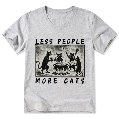 Tokyo-Tiger Cat Sacrifice Ceremony V-Neck Classic T-Shirt