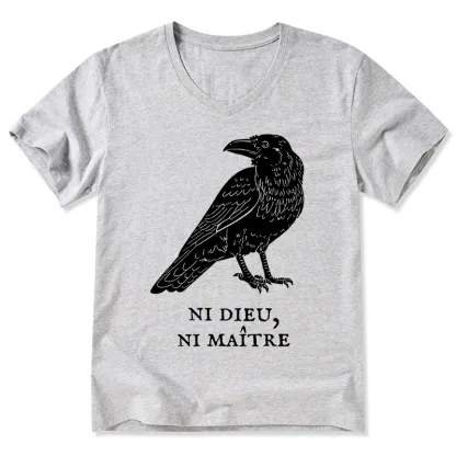 Tokyo-Tiger Crow Have A Strong Sense Of Self V-Neck Classic T-Shirt