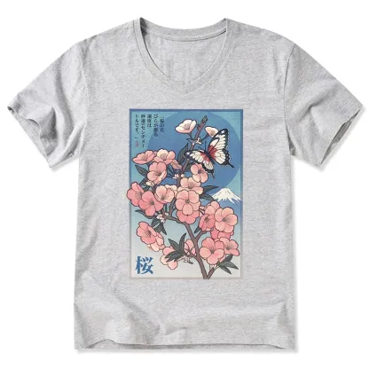 Tokyo-Tiger Ukiyoe Japanese Cherry blossoms Poster V-Neck Classic T-Shirt