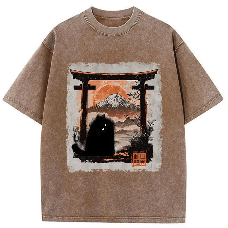 Tokyo-Tiger Mt. Fuji Guardian Cat Washed T-Shirt