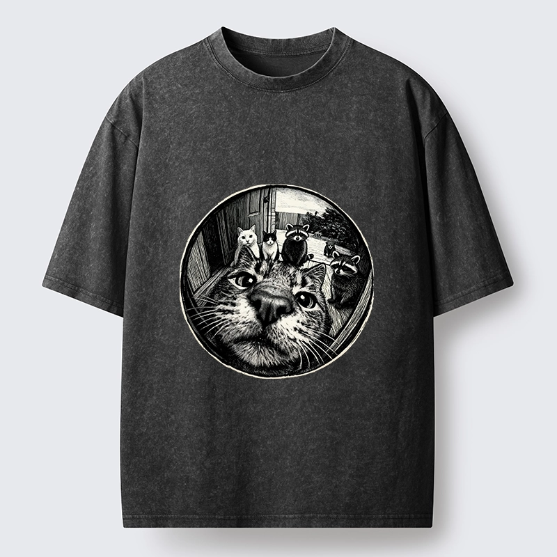 Tokyo-Tiger Cat Takes A Group Photo Washed T-Shirt