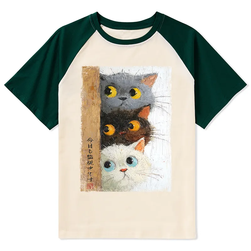 Tokyo-Tiger Three Cute Cats Watch You Raglan T-shirt