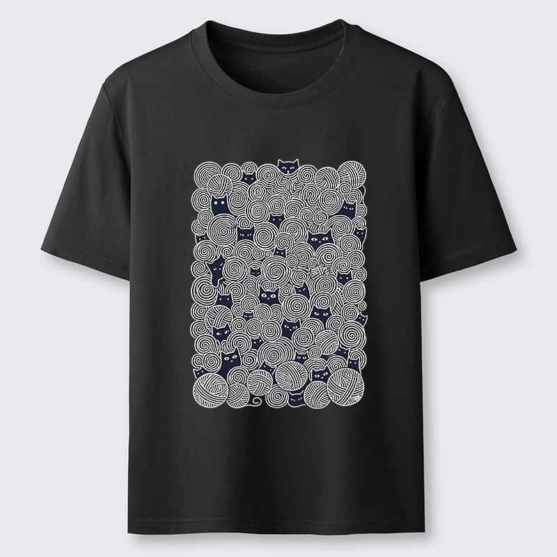 Tokyo-Tiger Tiny Black Cats Hide In Yarn Balls Classic T-Shirt
