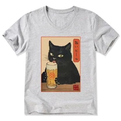 Tokyo-Tiger Cat Holding A Glass Of Beer V-Neck Classic T-Shirt