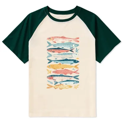Tokyo-Tiger Beautiful Colorful Fish In The Sea Raglan T-shirt