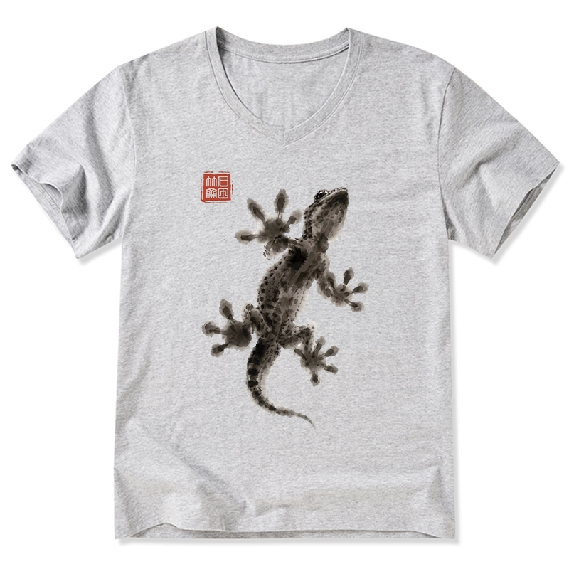 Tokyo-Tiger Minimal Asian Ink Brush Gecko Vibe V-Neck Classic T-Shirt