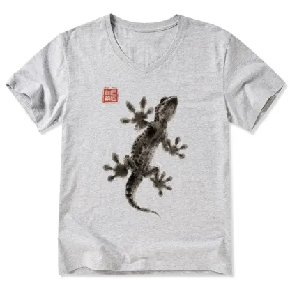Tokyo-Tiger Minimal Asian Ink Brush Gecko Vibe V-Neck Classic T-Shirt