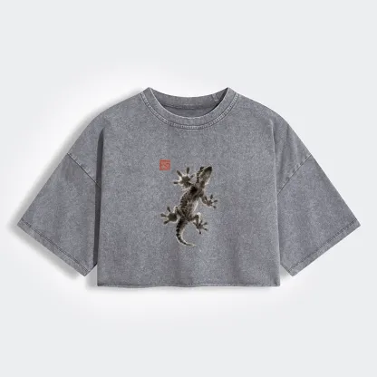 Tokyo-Tiger Minimal Asian Ink Brush Gecko Vibe Women's Washed Crop T-Shirt