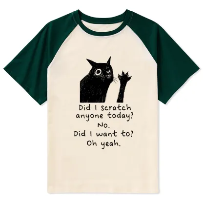 Tokyo-Tiger Black Cat Scratches People Raglan T-shirt