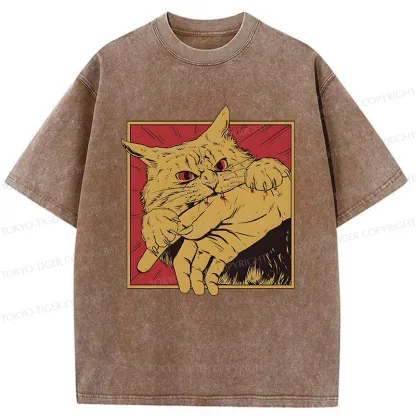 Tokyo-Tiger Retro Cat Biting Hand Washed T-Shirt