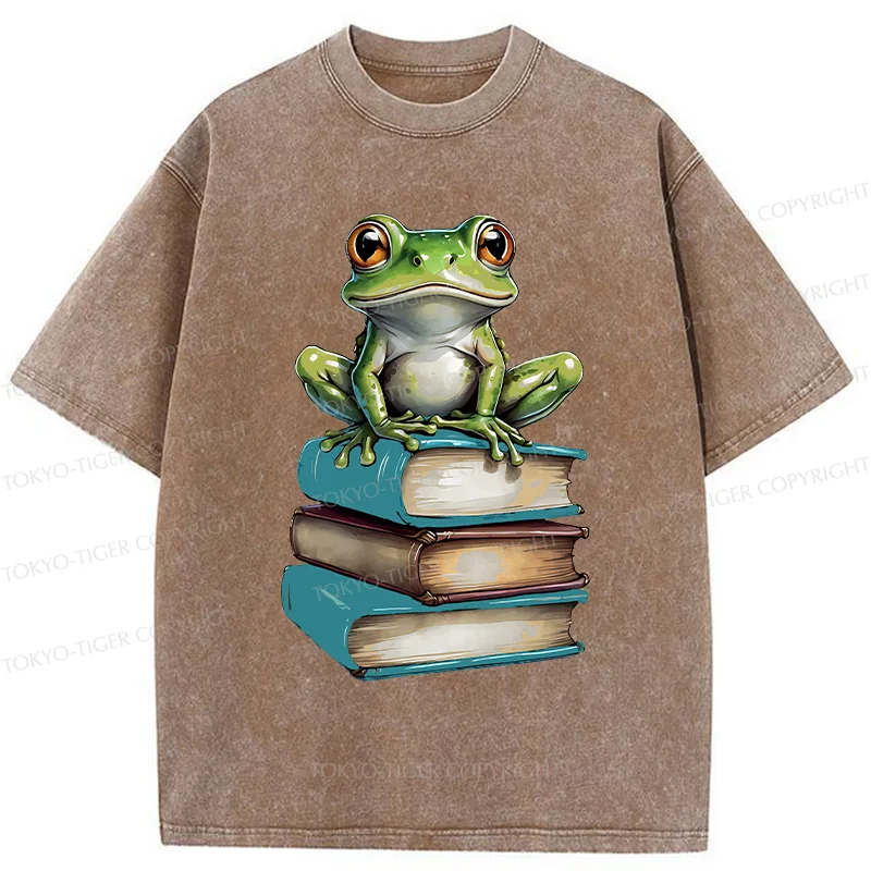 Tokyo-Tiger Frog On The Bookshelf Washed T-Shirt