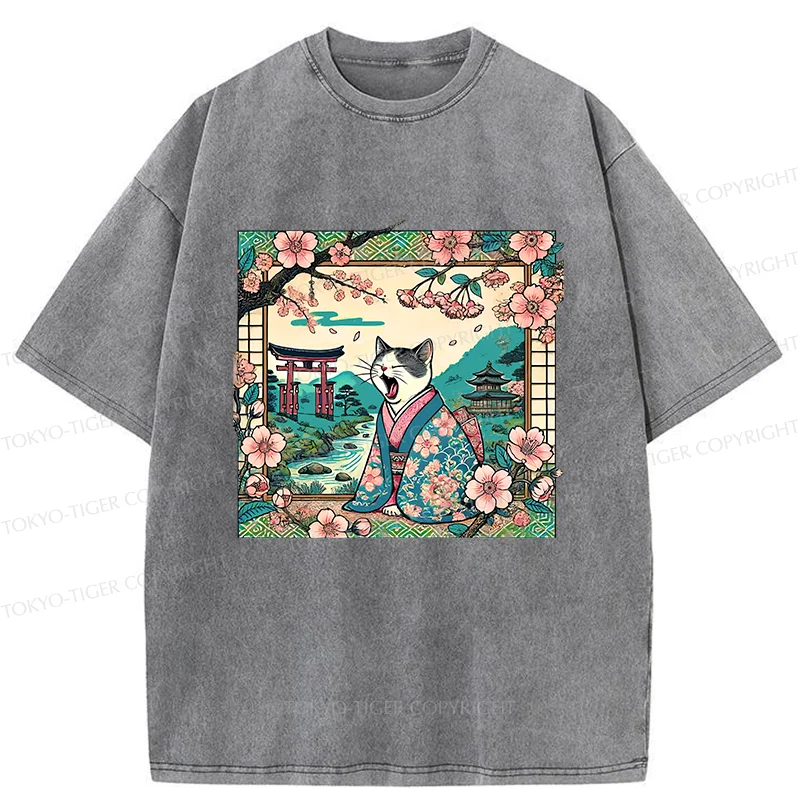 Tokyo-Tiger Yawning Cat Washed T-Shirt