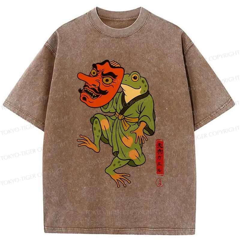 Tokyo-Tiger Frog Holding A Tengu Mask Washed T-Shirt
